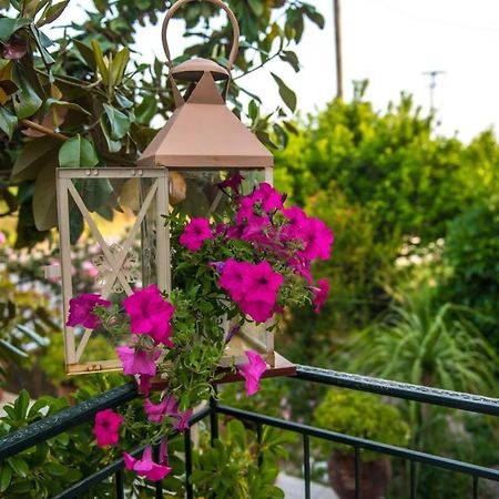 Stylish Seaside Home - Fully Equipped, Big Terrace Kalamata Esterno foto