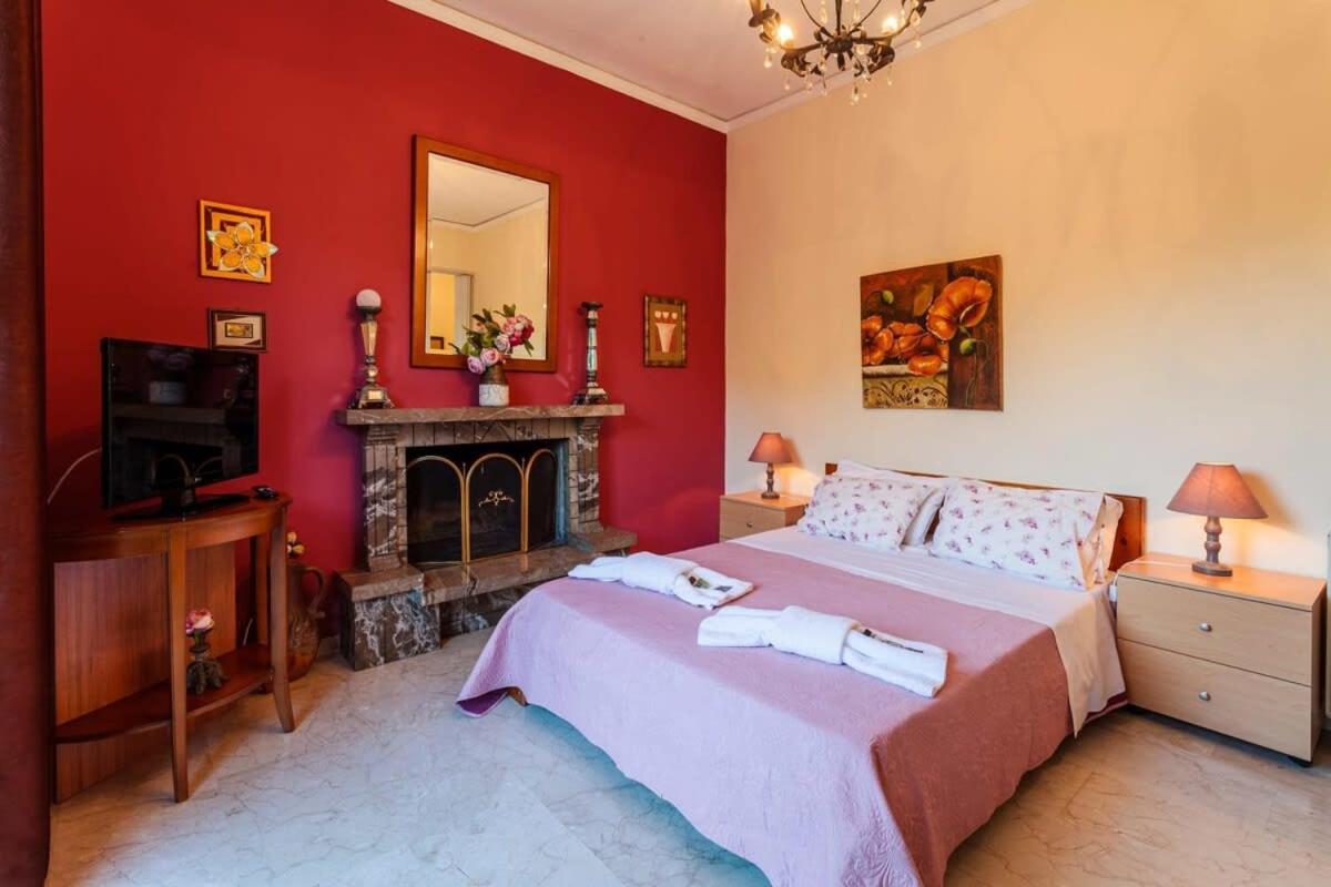 Stylish Seaside Home - Fully Equipped, Big Terrace Kalamata Esterno foto