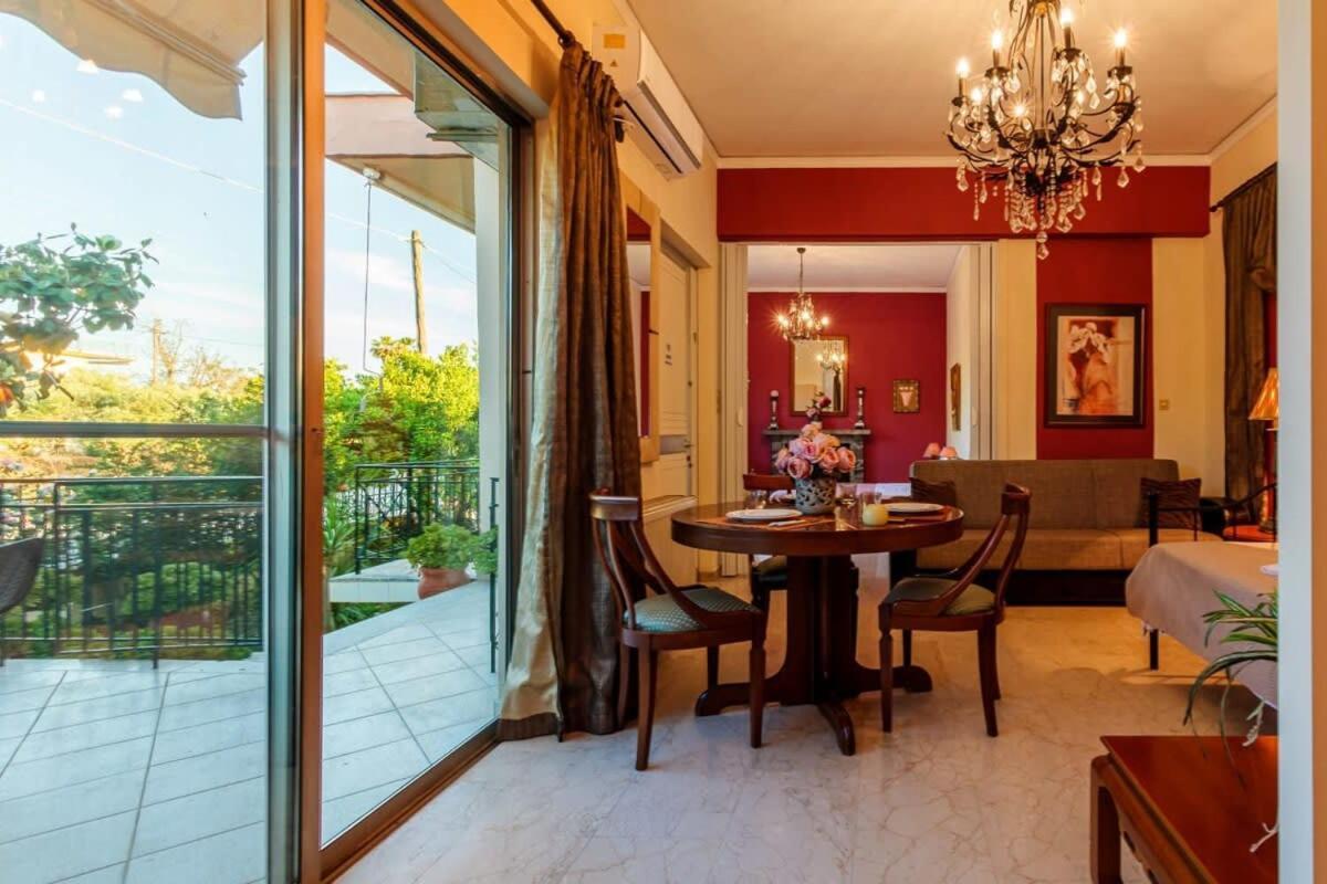 Stylish Seaside Home - Fully Equipped, Big Terrace Kalamata Esterno foto